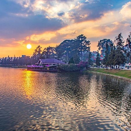 Victorian Hotel Dalat Zewnętrze zdjęcie